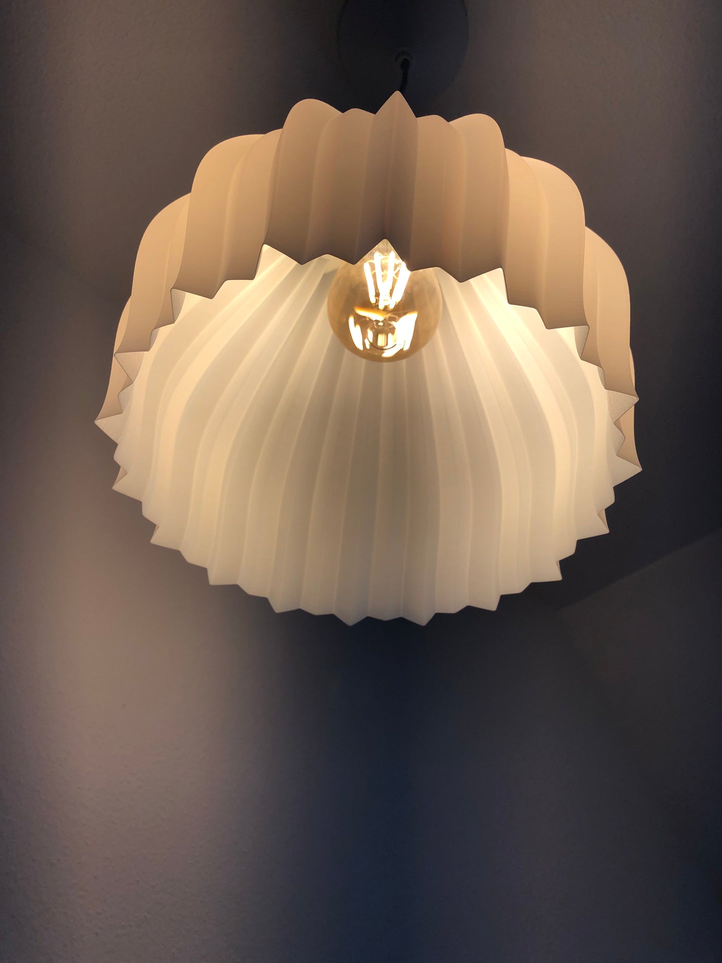 Abat-jour plissé design – prêt à installer avec ampoule vintage
