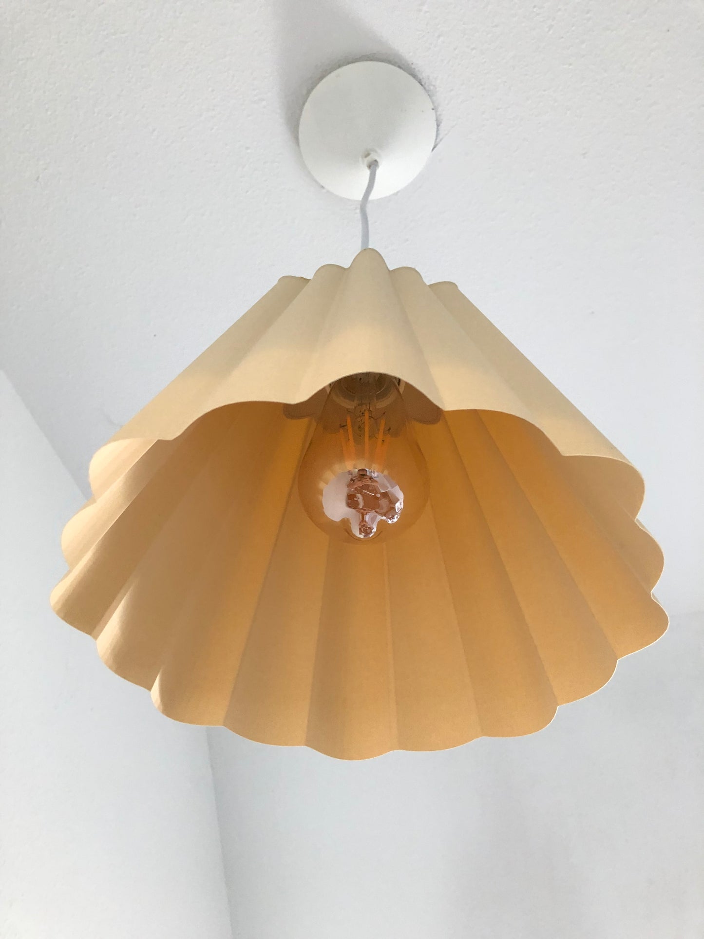 Abat-jour Plissé Conique Suspension – Impression 3D – Ampoule Vintage Incluse