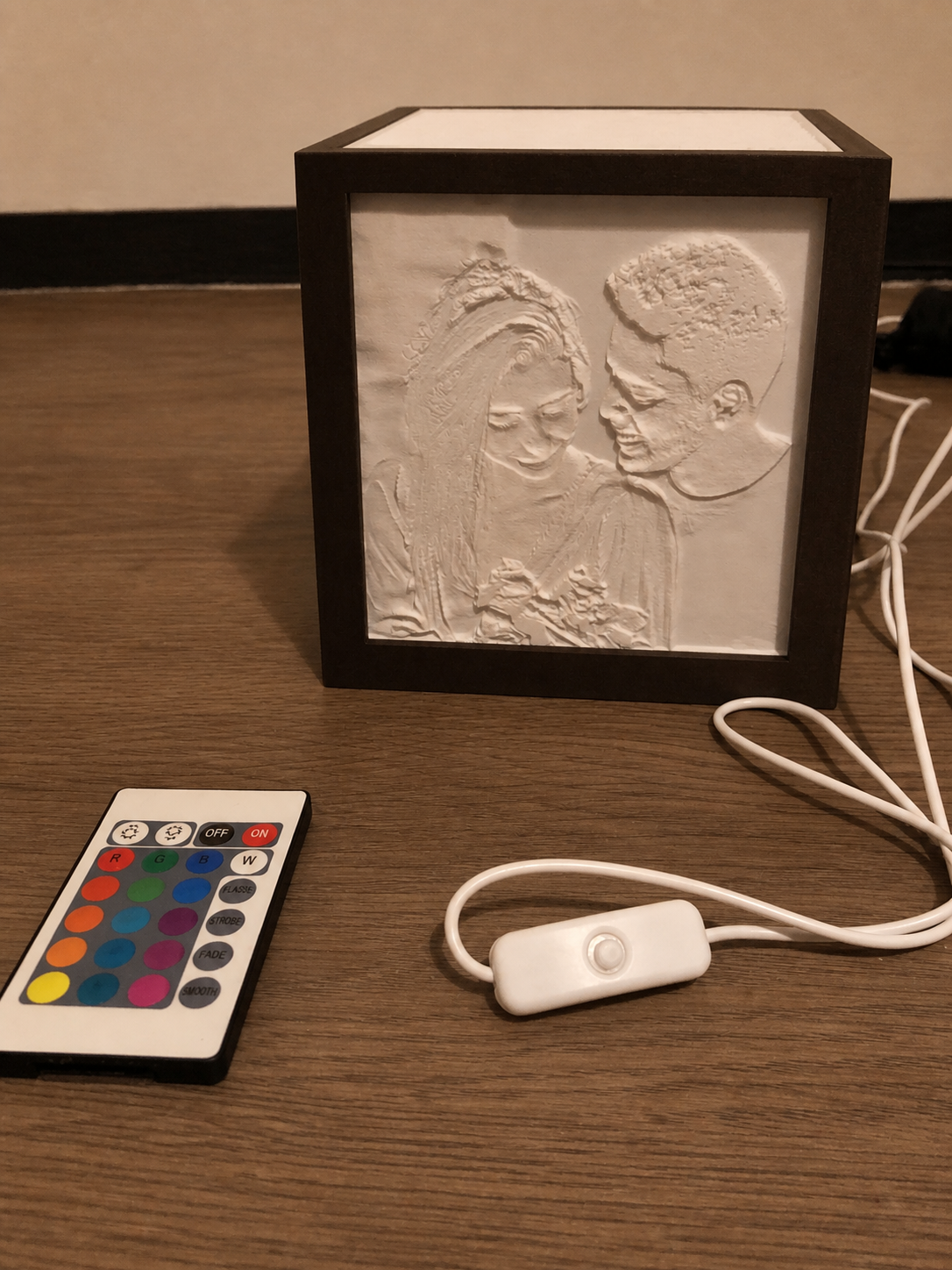Cube lumineux personnalisé marron foncé à 5 lithophanies avec télécommande et câble