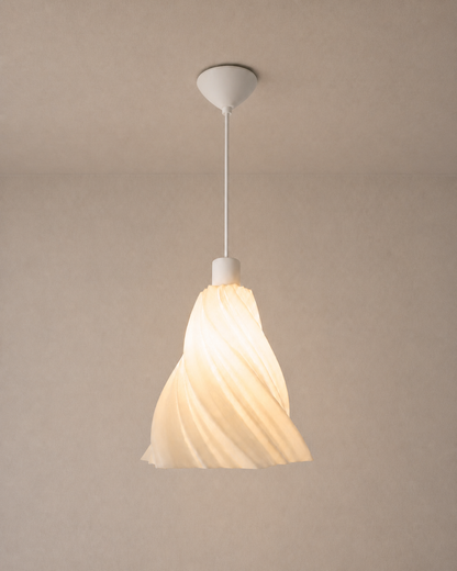 Suspension torsadée éco-PLA blanche allumée, vue produit
