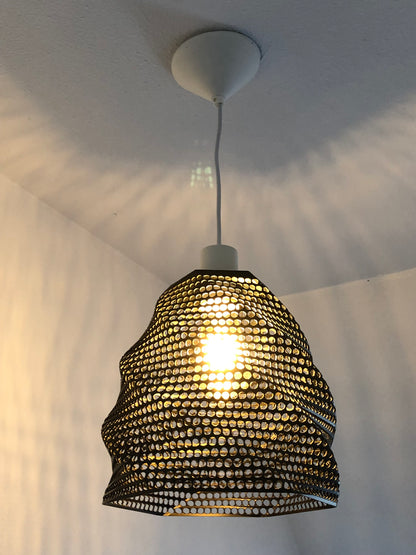 Abat-jour perforé design – prêt à installer avec ampoule vintage