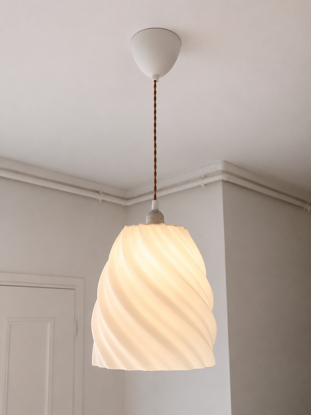Abat-jour Torsadé Suspension Luminaire – Impression 3D – Ampoule Vintage Incluse