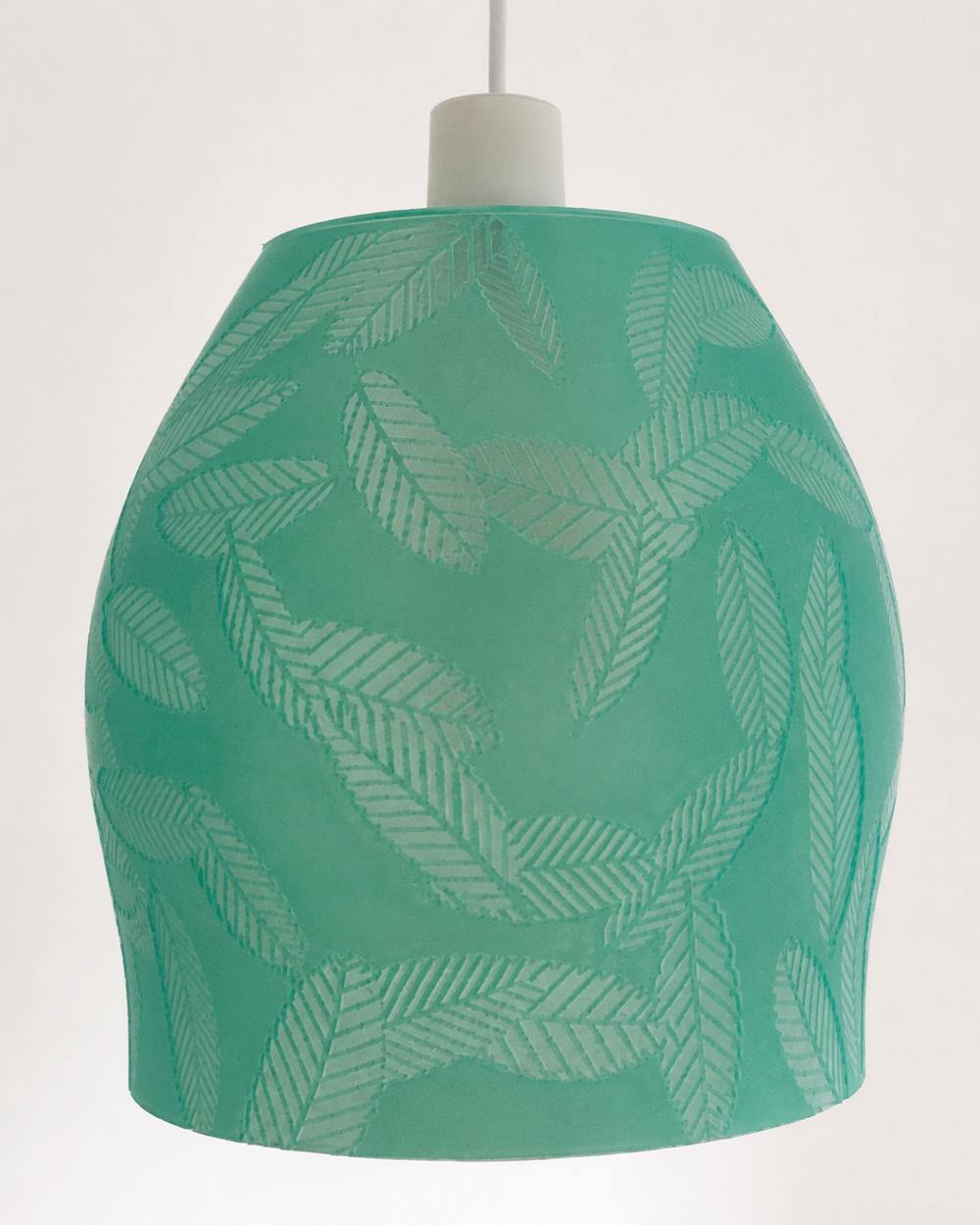 Abat-jour vert translucide à motifs de fougère